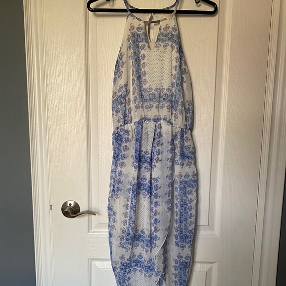 Unique Patterned Dress - Picture 2 of 6